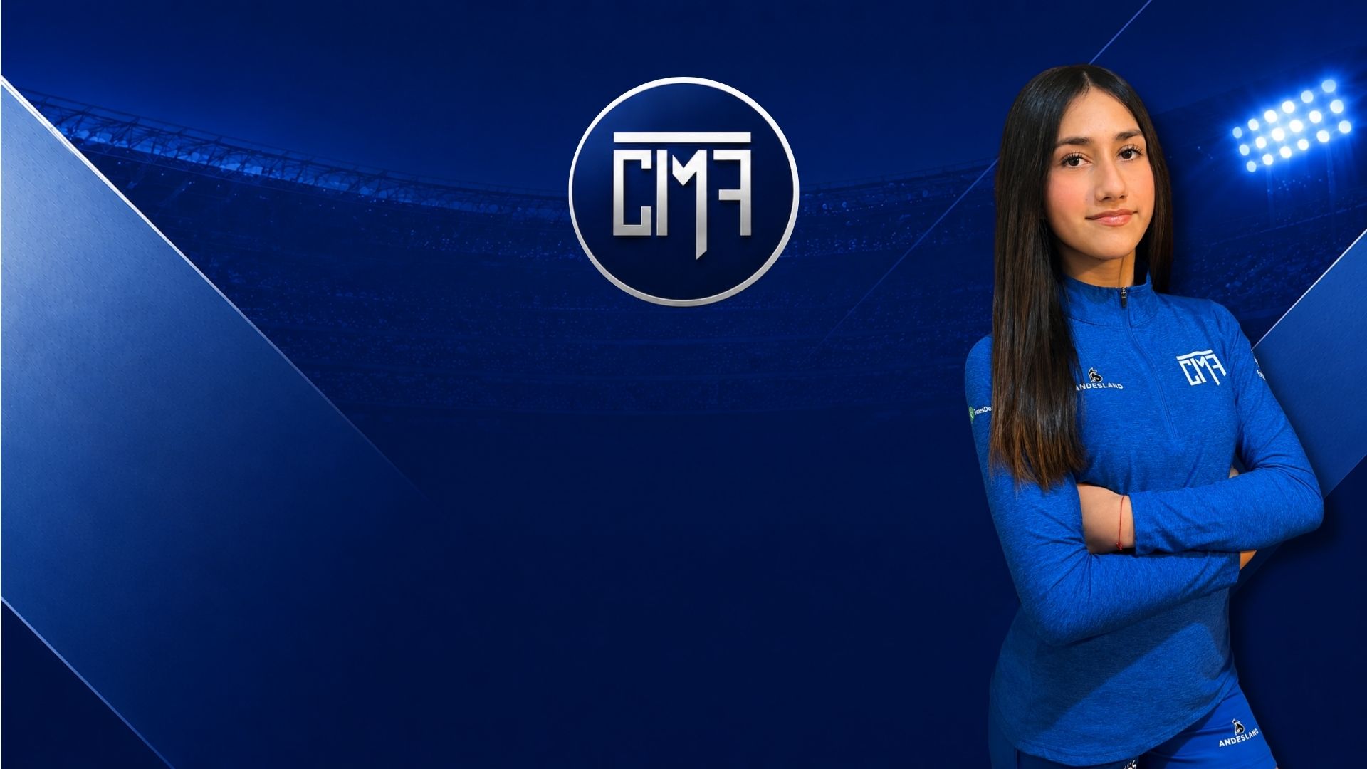 Jugadora CMF con el logo Mujeres Futbolistas